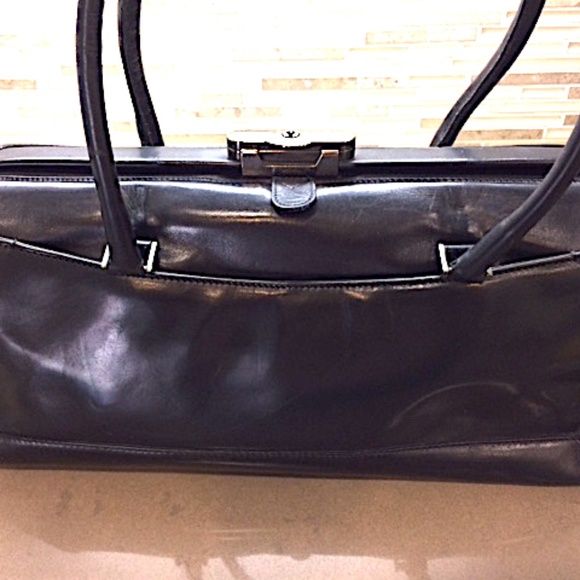 Vintage Via Spiga Fashion All Fine Leather Hand Bag. - Picture 4 of 16